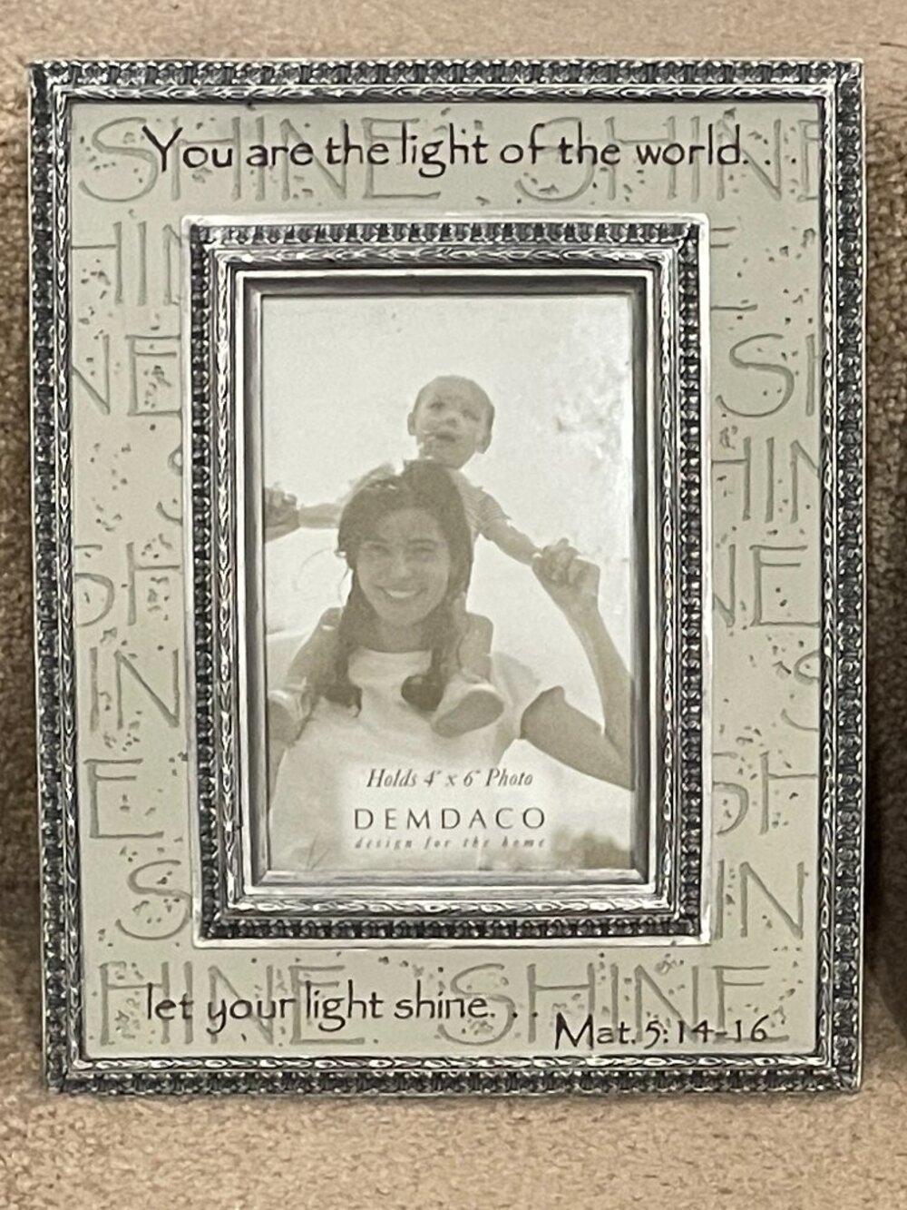 NEW DEMDACO Frame YOU ARE THE LIGHT OF THE WORLD LET YOUR LIGHT SHINE  4 x 6